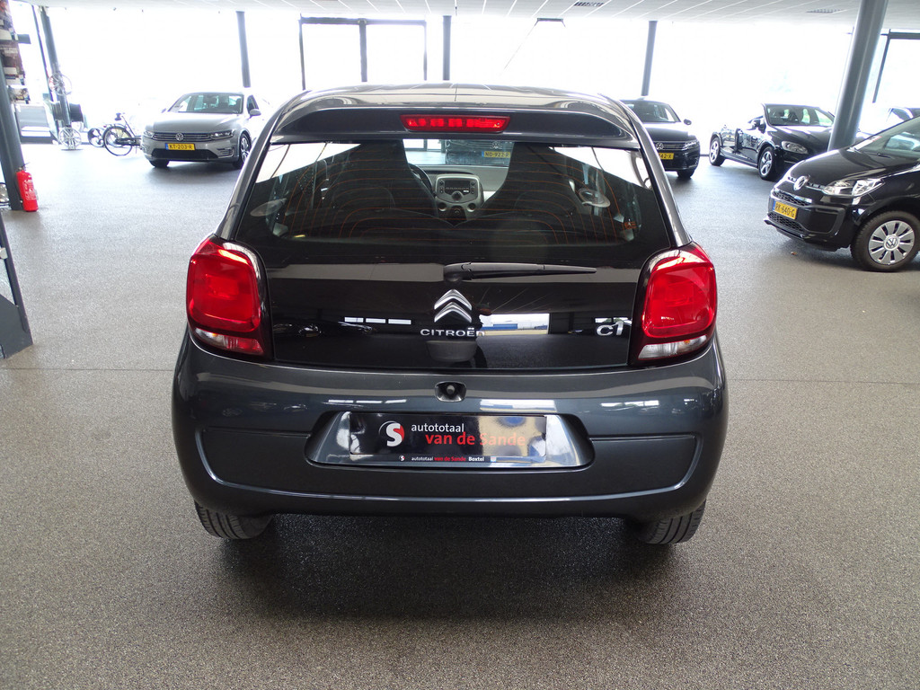 30725040-4.jpg
