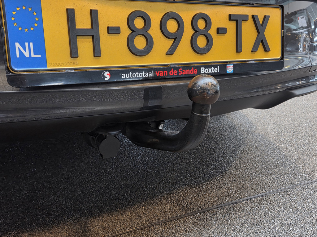50439708-15.jpg