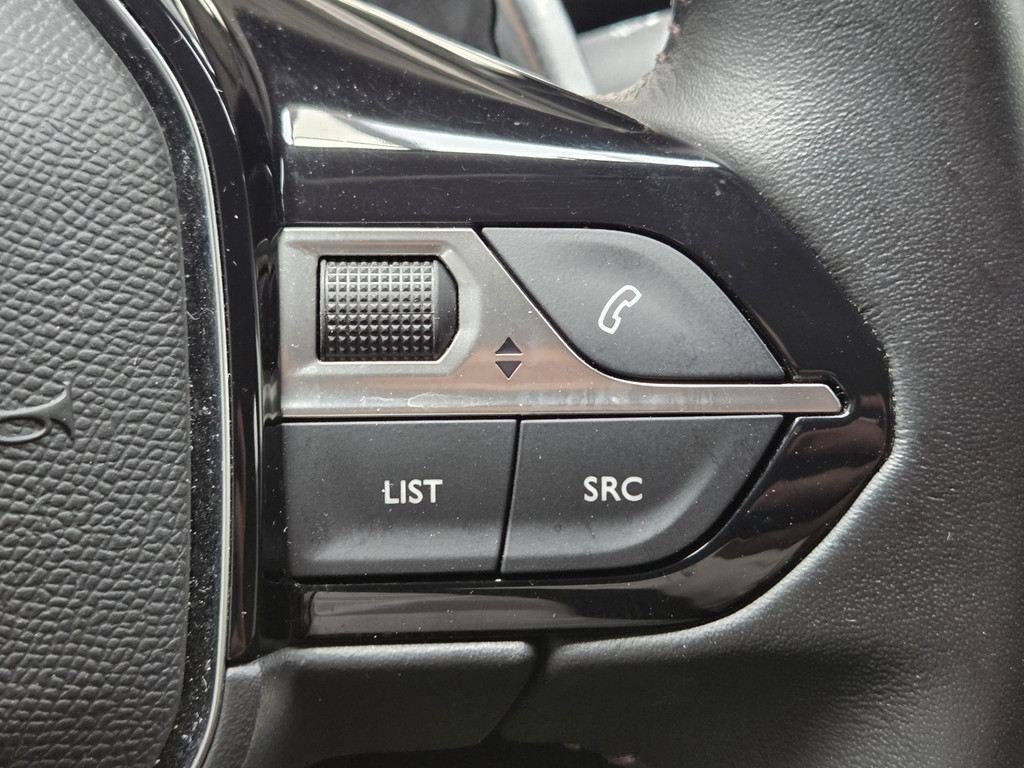 53899039-25.jpg
