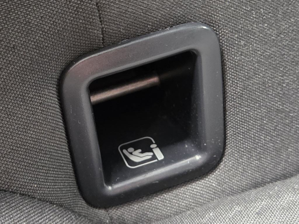 54456884-17.jpg